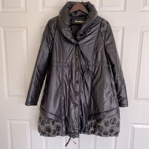 Tara Vao puffy Jacket
